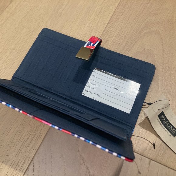 Wilsons Leather Red Floral Wallet - Picture 5 of 7